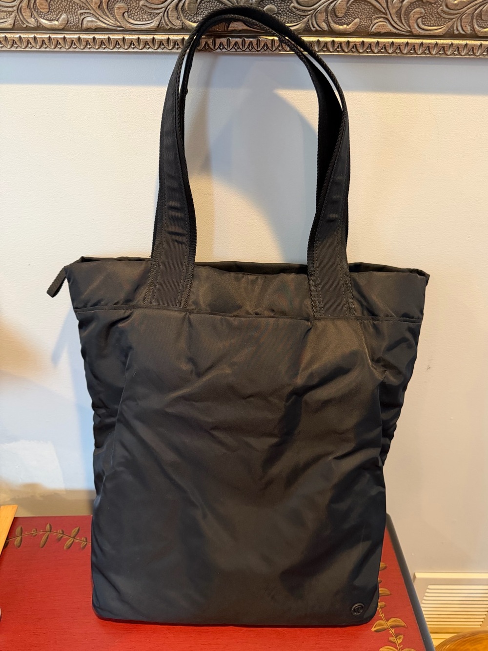Lululemon Double Up Tote in Black